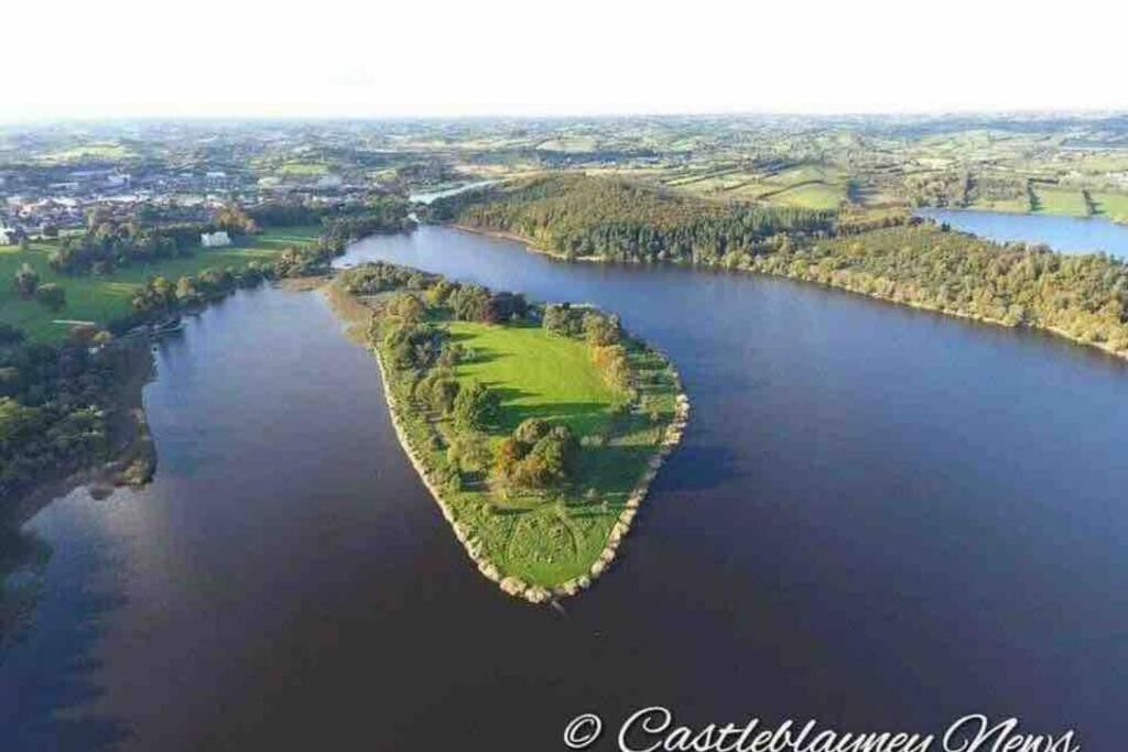 Glenmount Castleblayney Villa Bagian luar foto